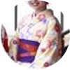 白い着物と鮮やかな帯